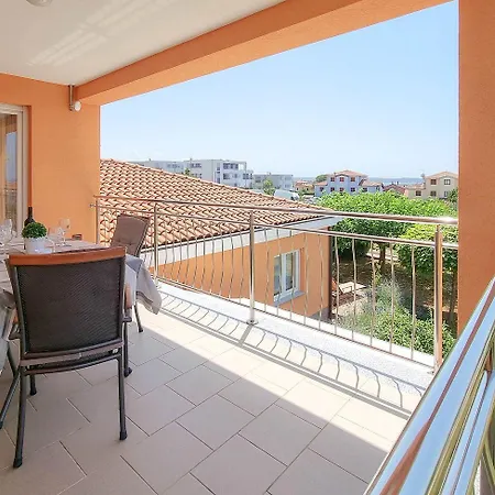 Helles Mit Meerblick, Liegewiese, Grillbereich, Waschmaschine Apartment