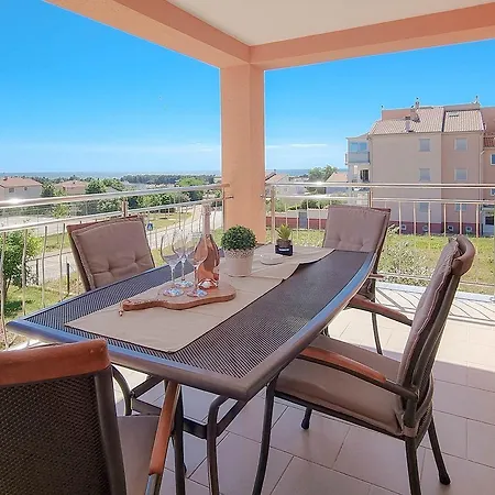 Helles Mit Meerblick, Liegewiese, Grillbereich, Waschmaschine Apartment