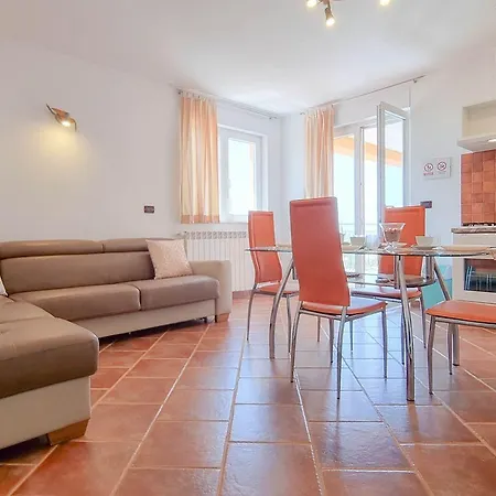 Helles Mit Meerblick, Liegewiese, Grillbereich, Waschmaschine Apartment *